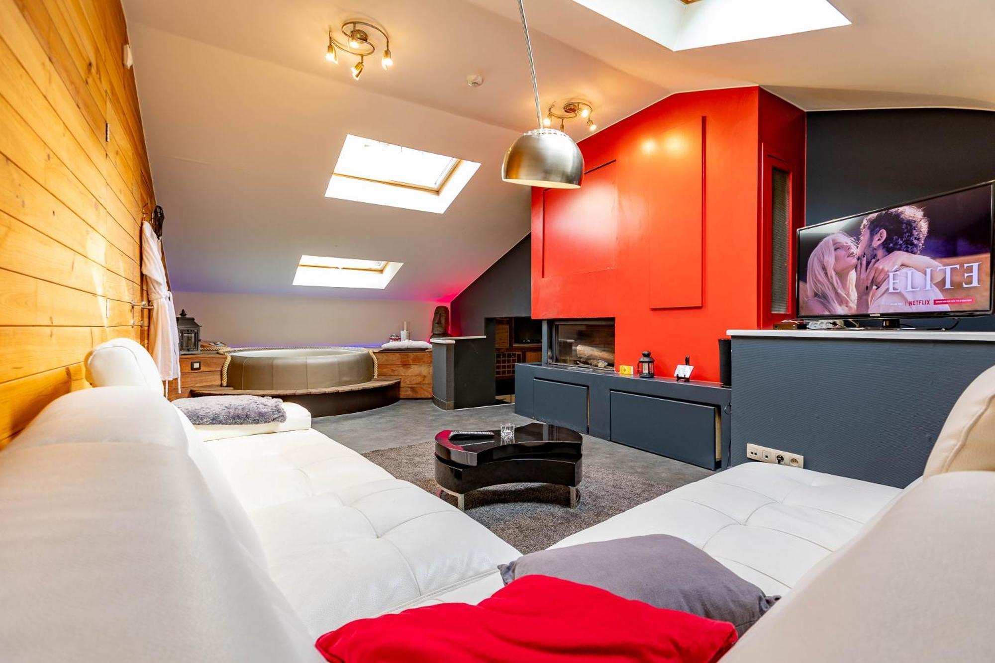 Le Lov'T - Suite Avec Jacuzzi Spontin Exteriér fotografie